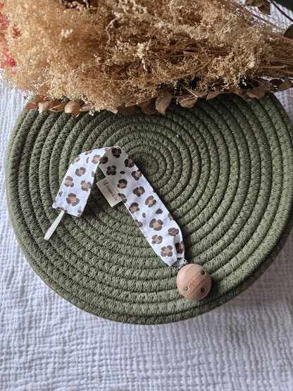 attache tétine Léopard